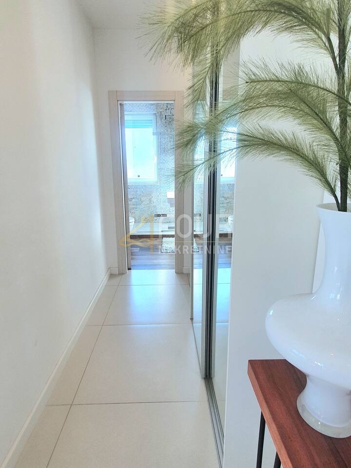 fiume, Turnić, 3s+db, 114.75m2, terrazza, vista sul mare