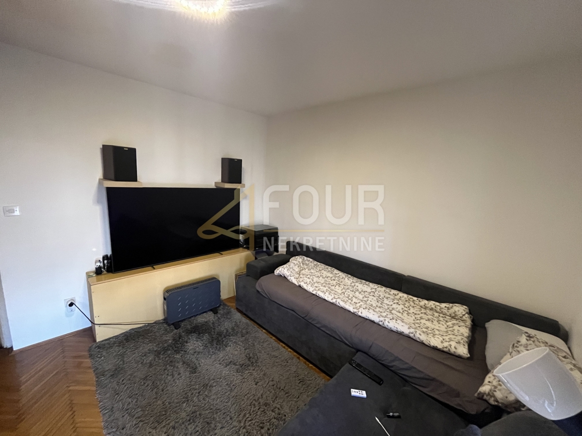 Centar, Pula, 88,32m2