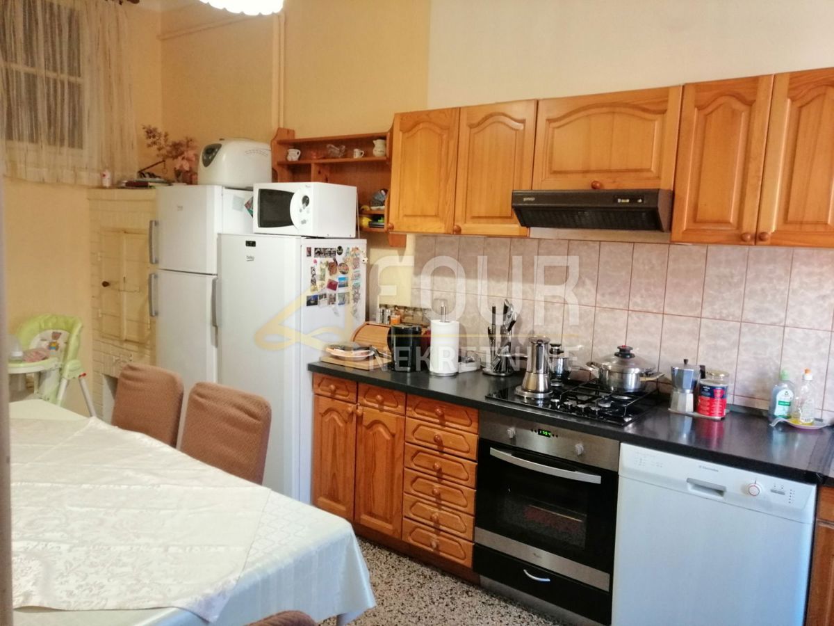 Centar, Rijeka, 129,99m2