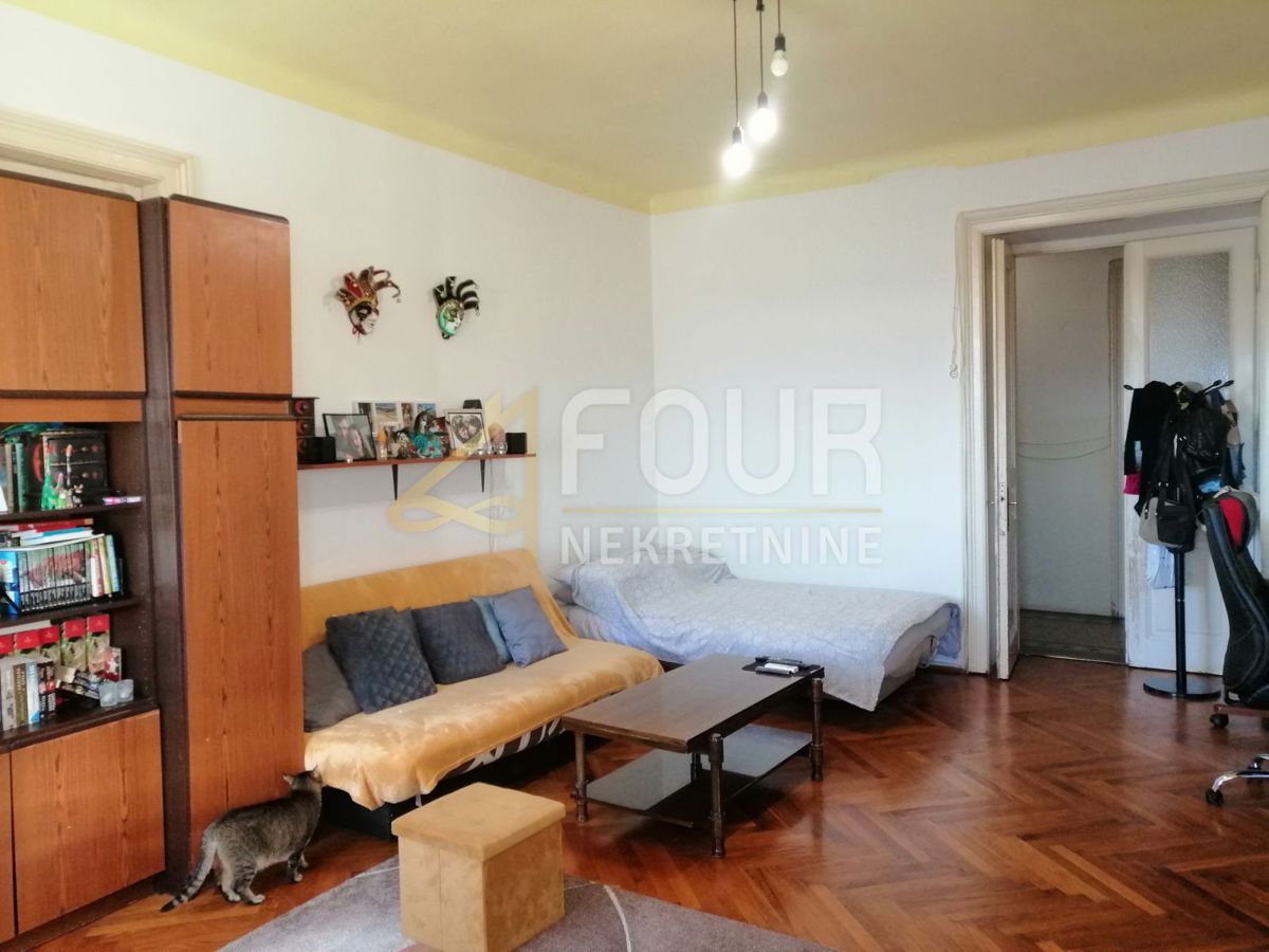 Centar, Rijeka, 129,99m2