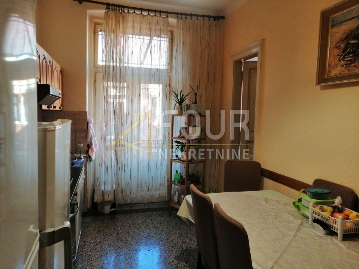 Centar, Rijeka, 129,99m2