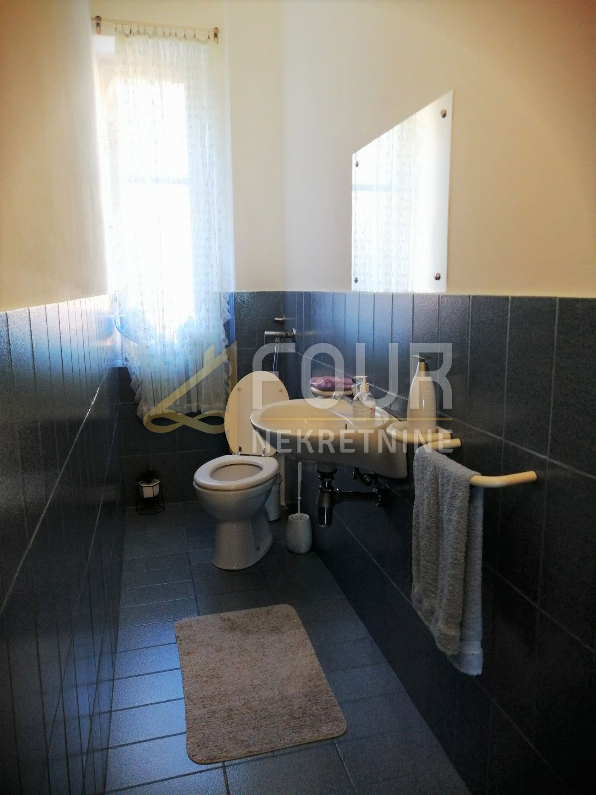 Centar, Rijeka, 129,99m2