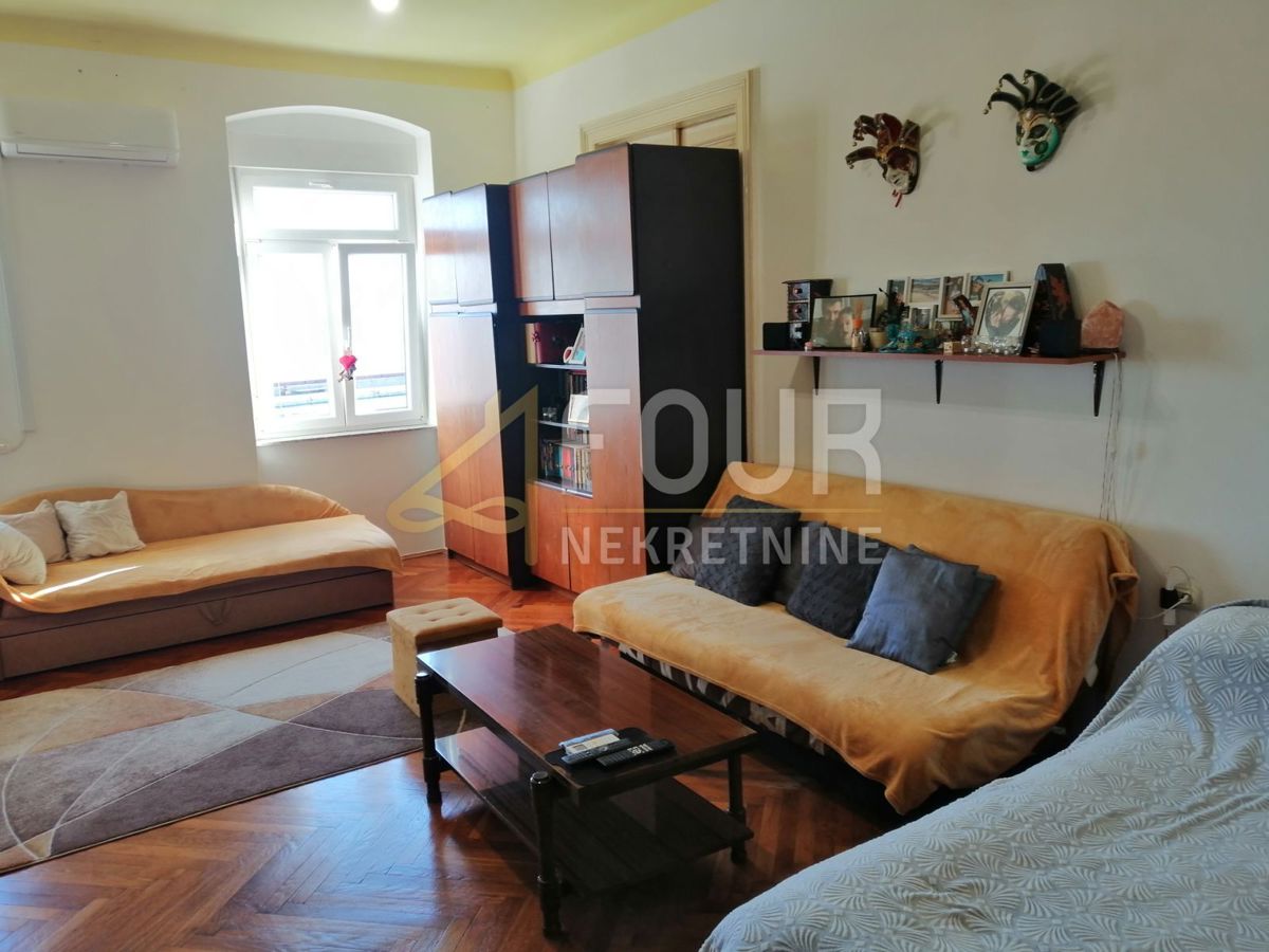 Centar, Rijeka, 129,99m2