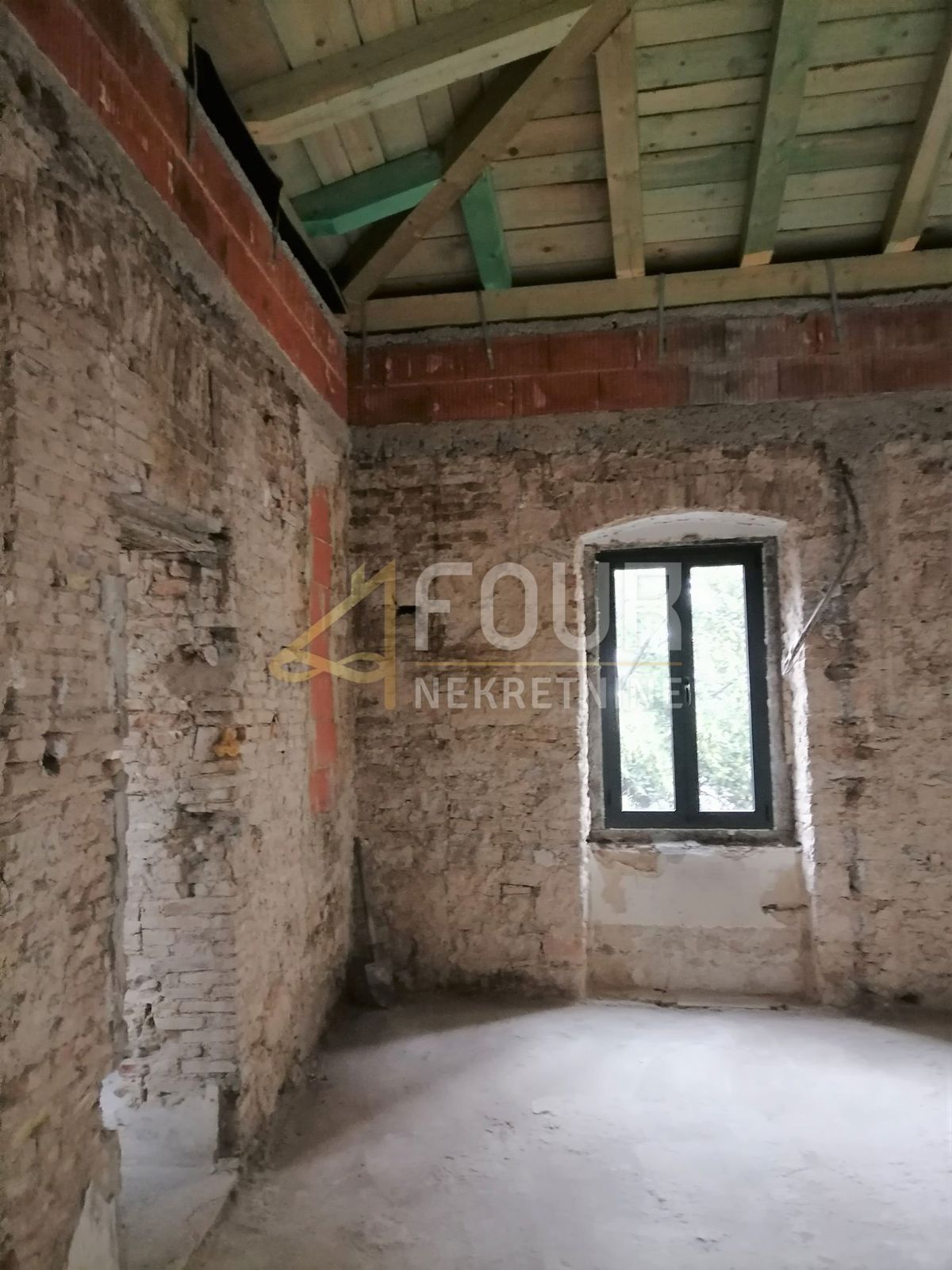 Banderovo, Rijeka, 90m2