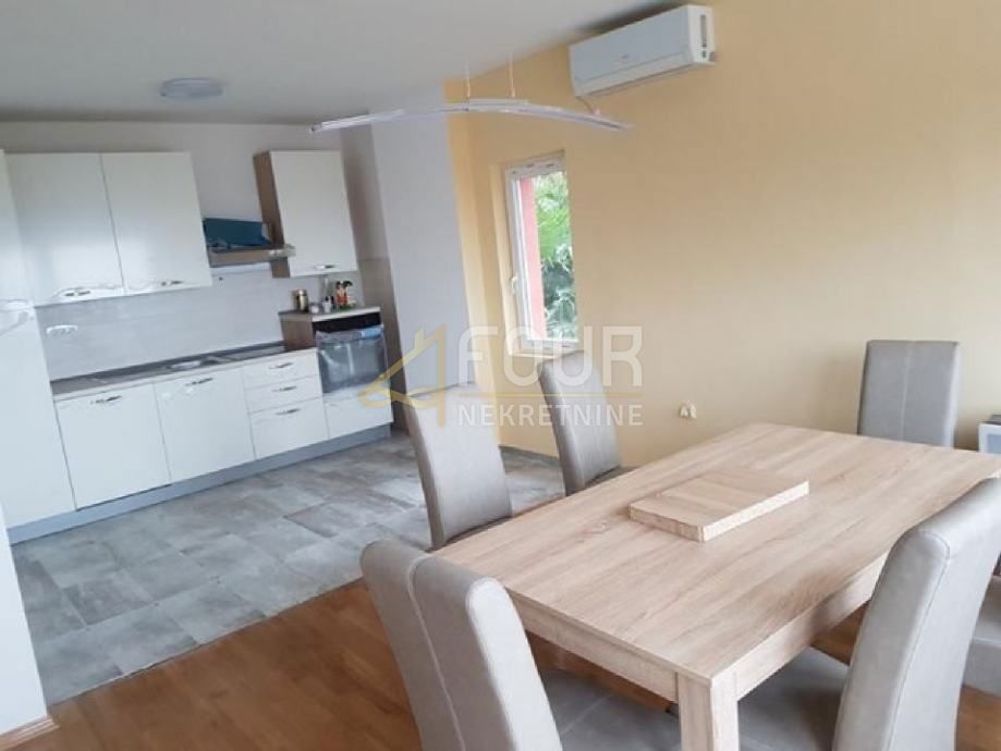 Volosko, Opatija, 340m2