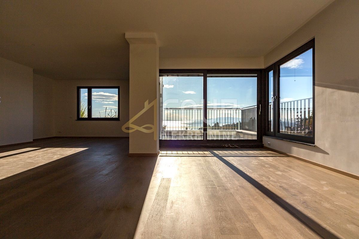 Opatija - Centar, Opatija, 2.200m2