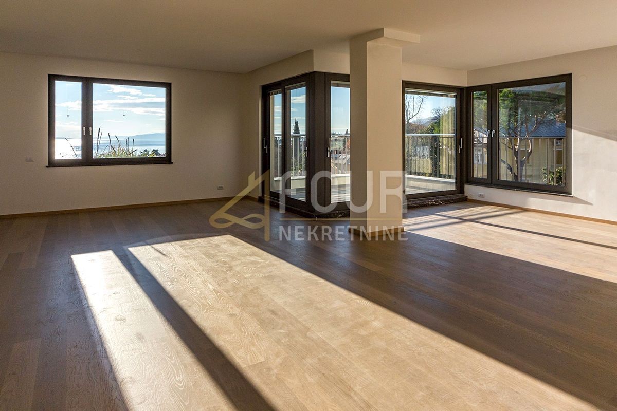 Opatija - Centar, Opatija, 2.200m2