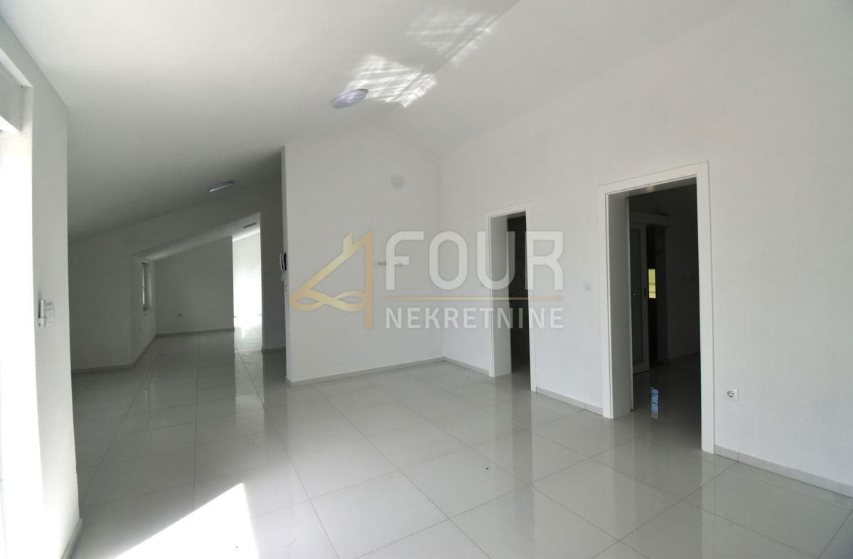 Crikvenica, 109,97m2