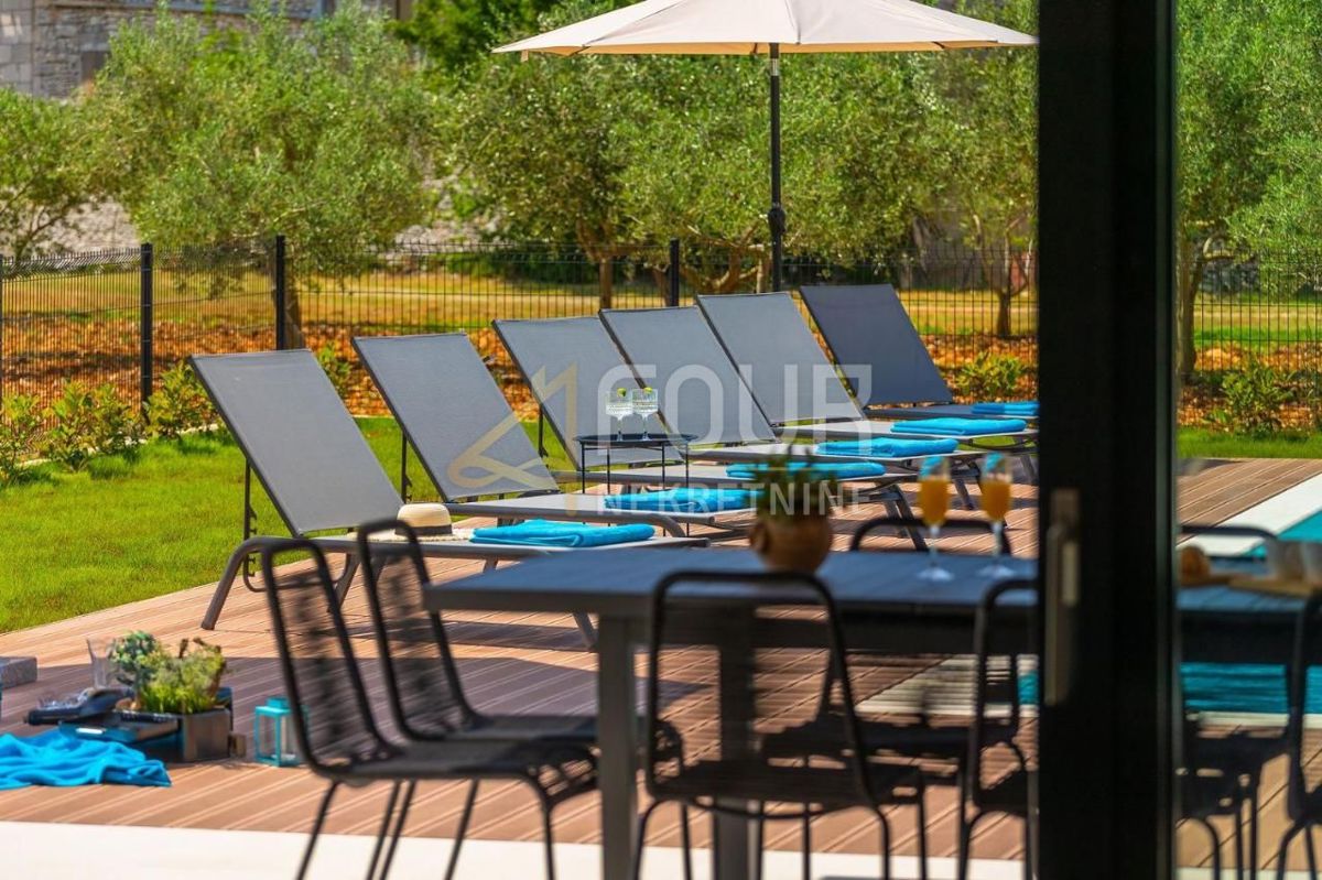 Svetvinčenat, 272m2