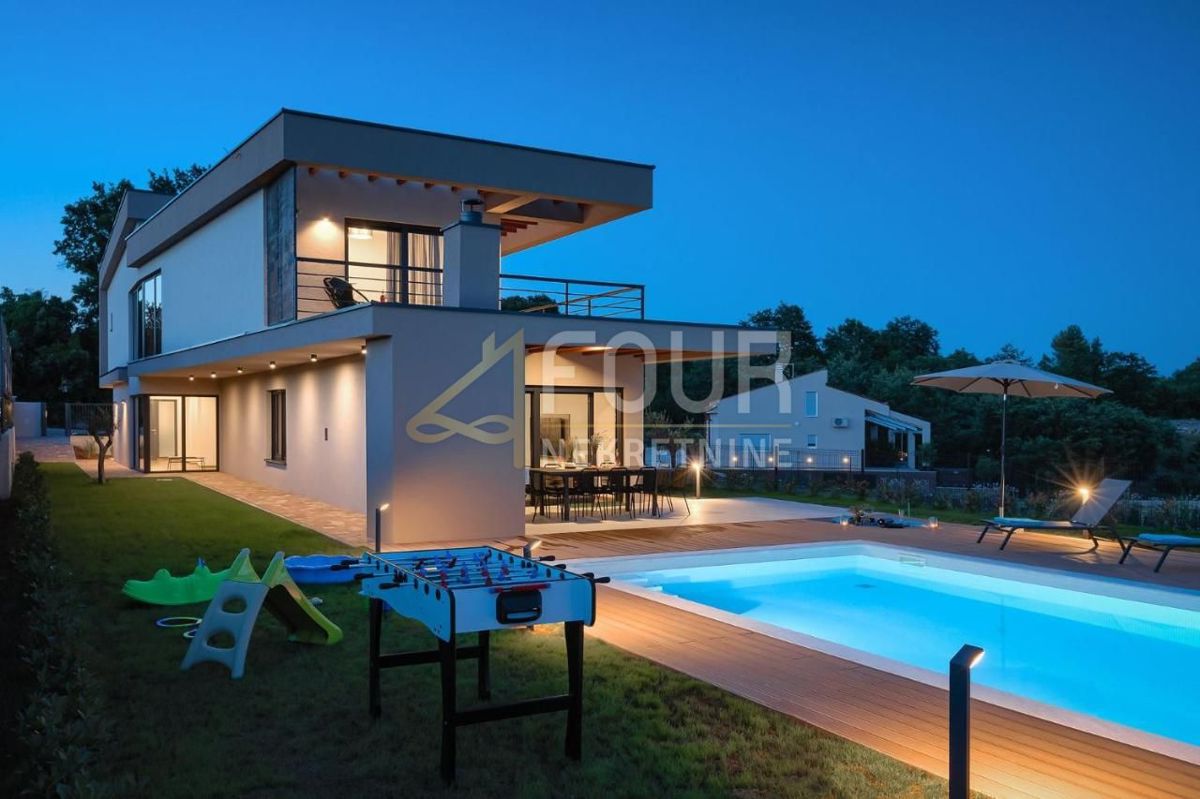 Svetvinčenat, 272m2