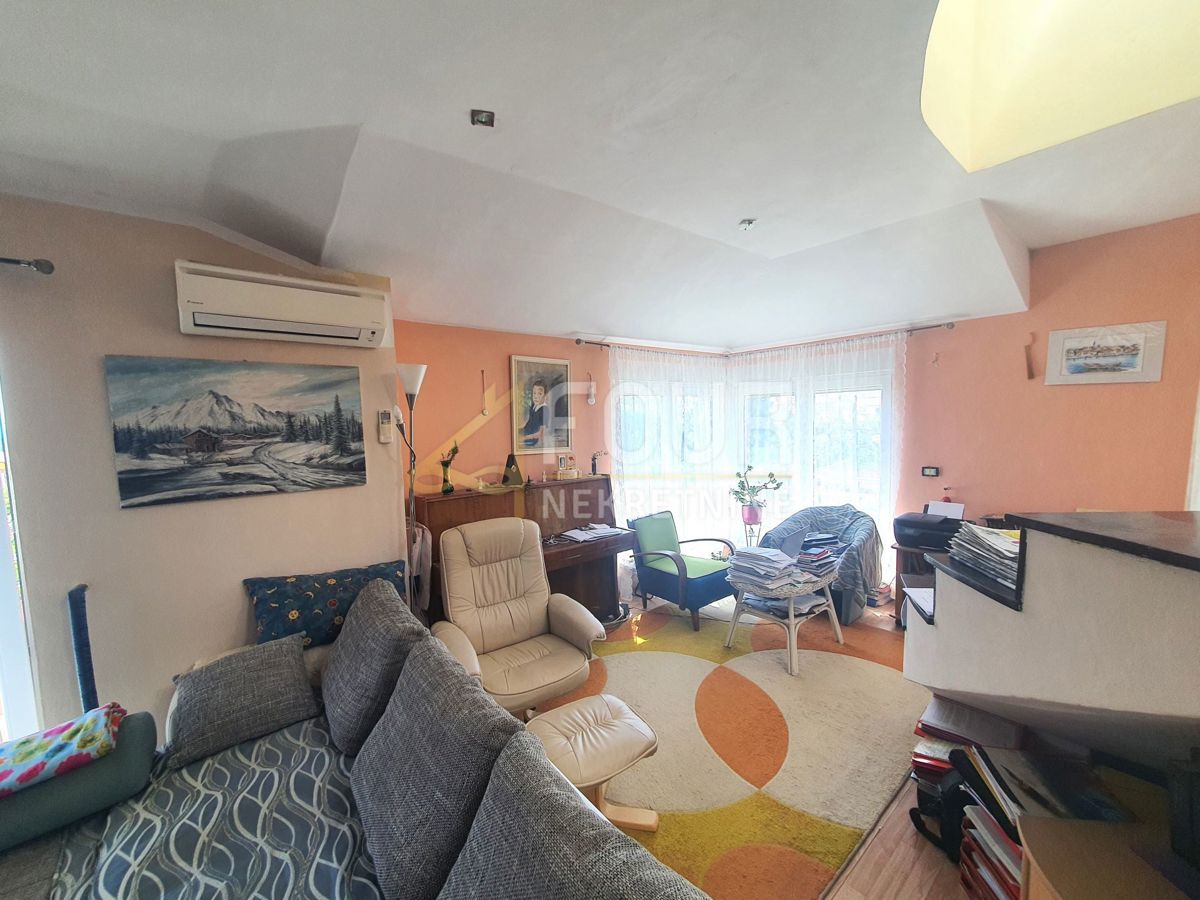 Istria, Medulin, Premantura, 85m2, 2s + db, vista mare, balcone e terrazza