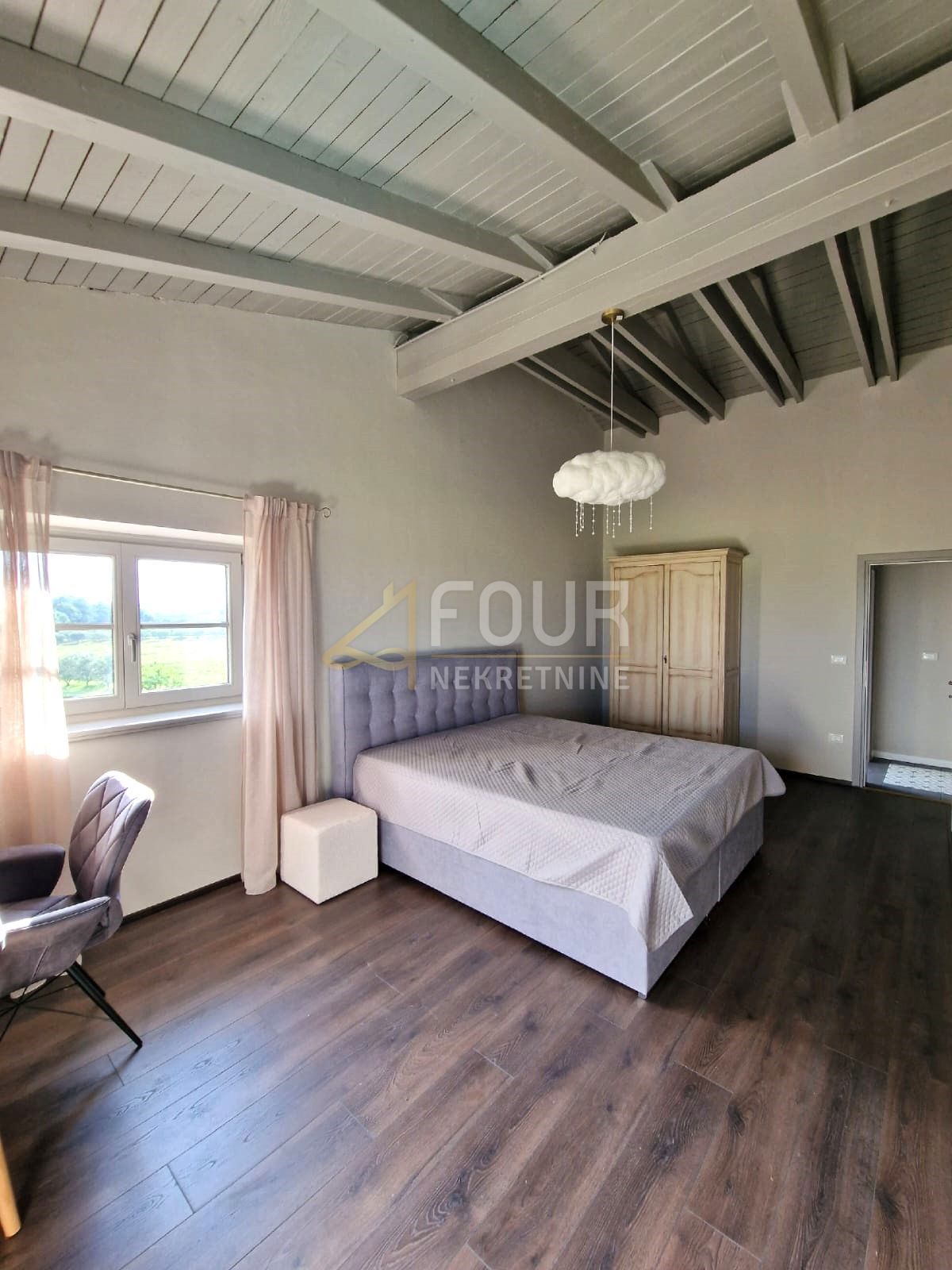 Kaštelir, Kaštelir-Labinci, 220m2