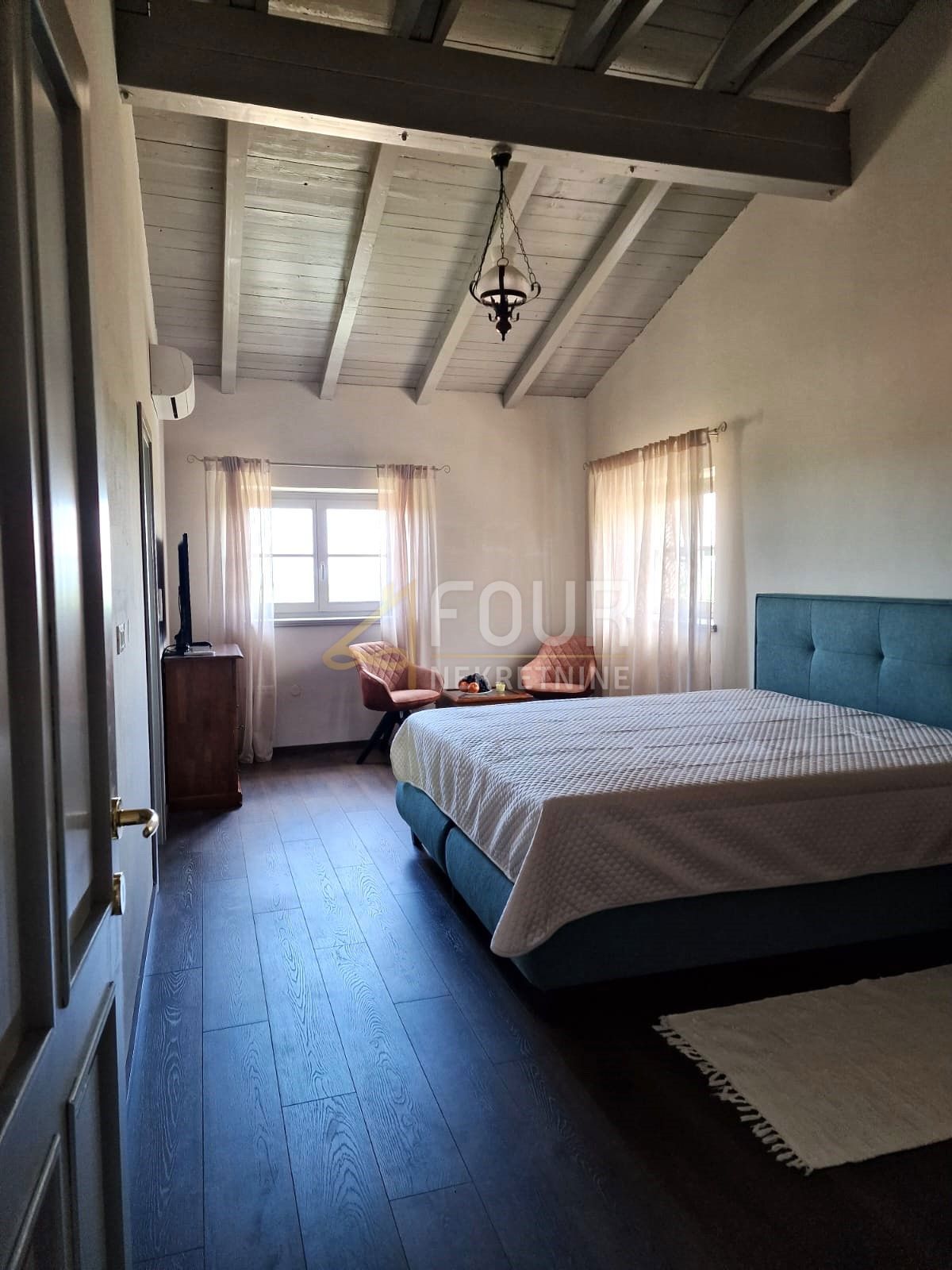 Kaštelir, Kaštelir-Labinci, 220m2