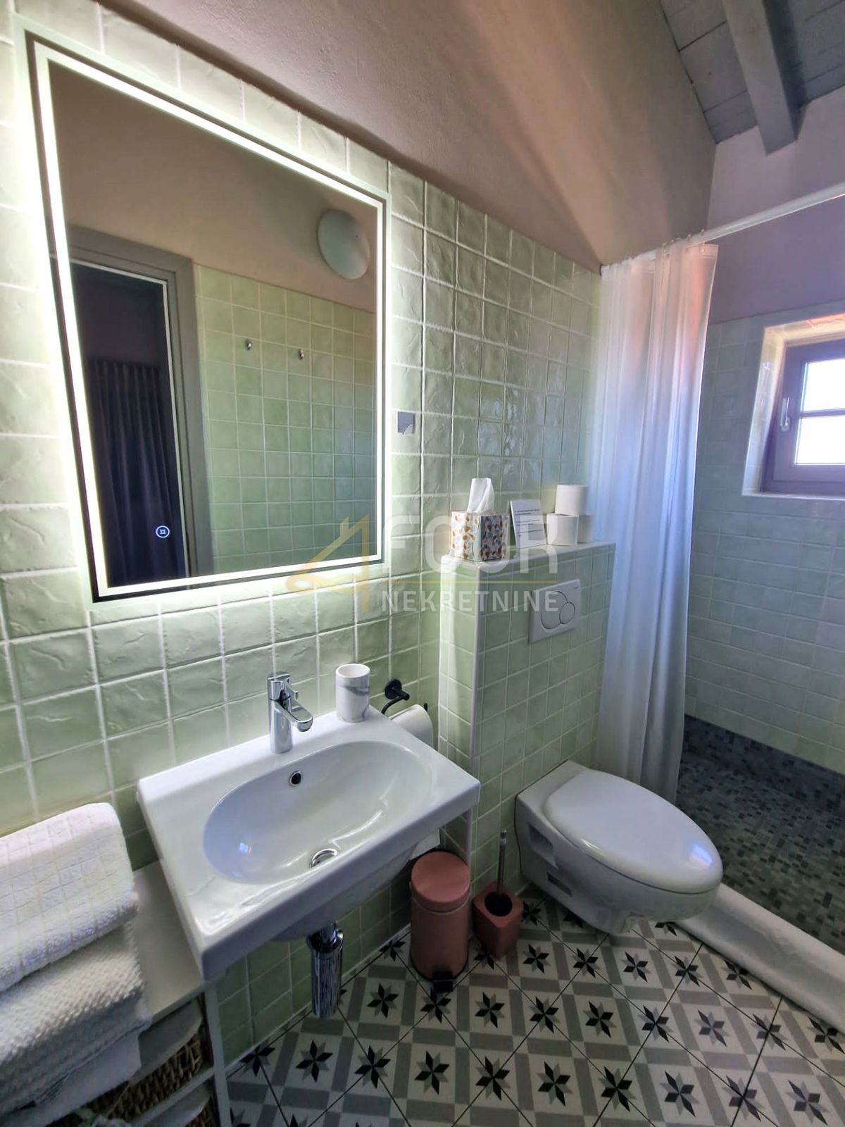 Kaštelir, Kaštelir-Labinci, 220m2