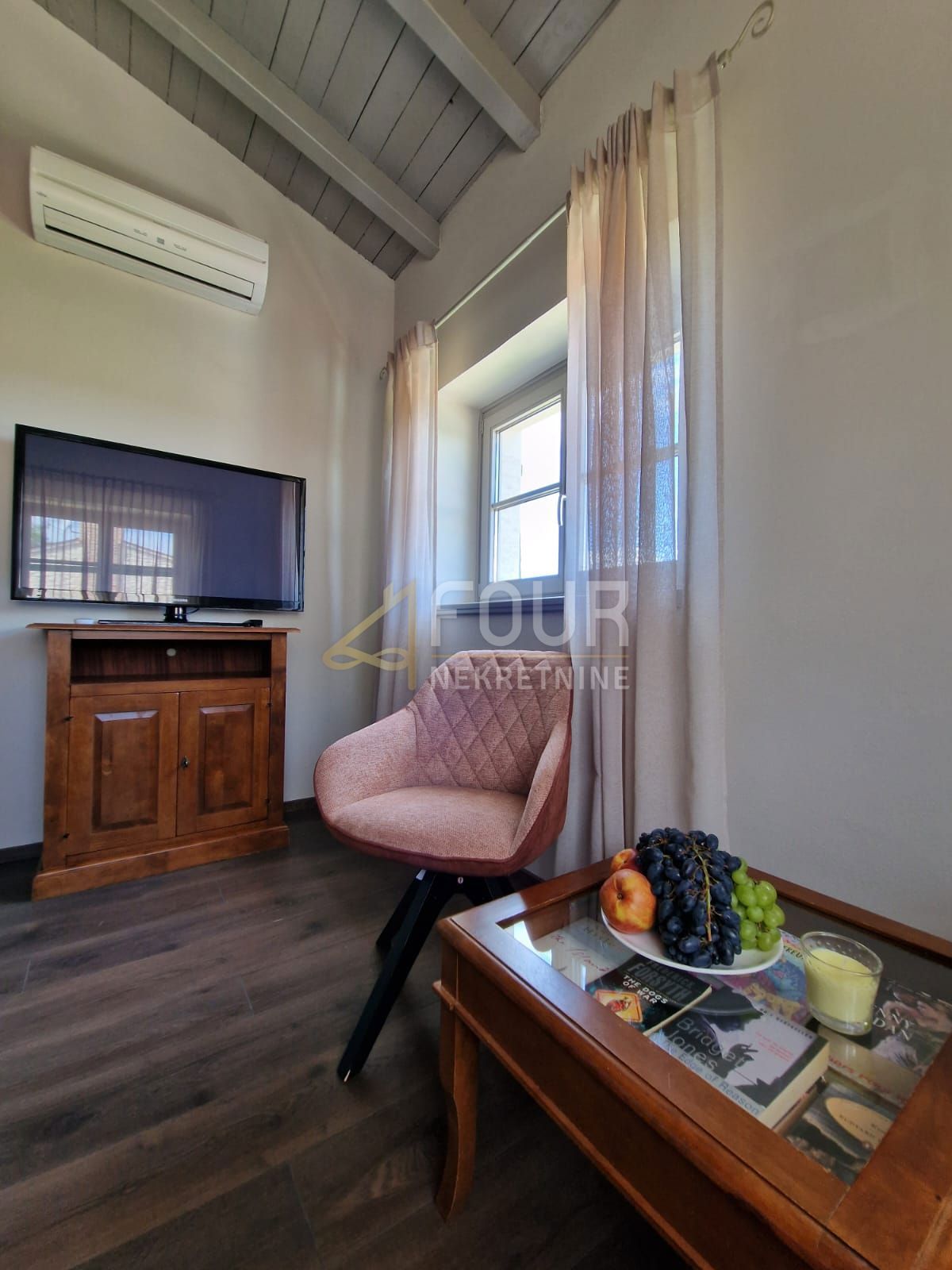 Kaštelir, Kaštelir-Labinci, 220m2