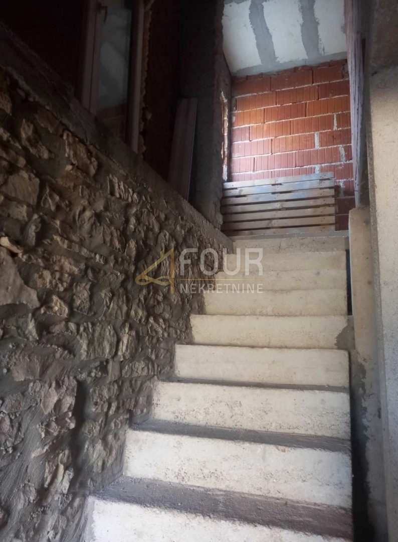 Svetvinčenat, 100m2