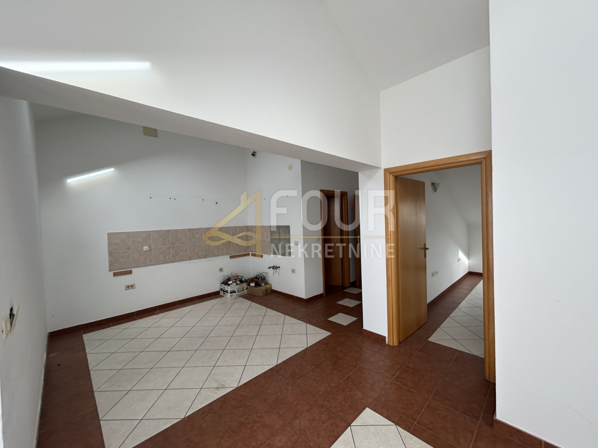 Novi Vinodolski, 158,54m2