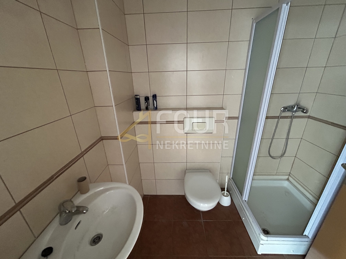 Novi Vinodolski, 158,54m2