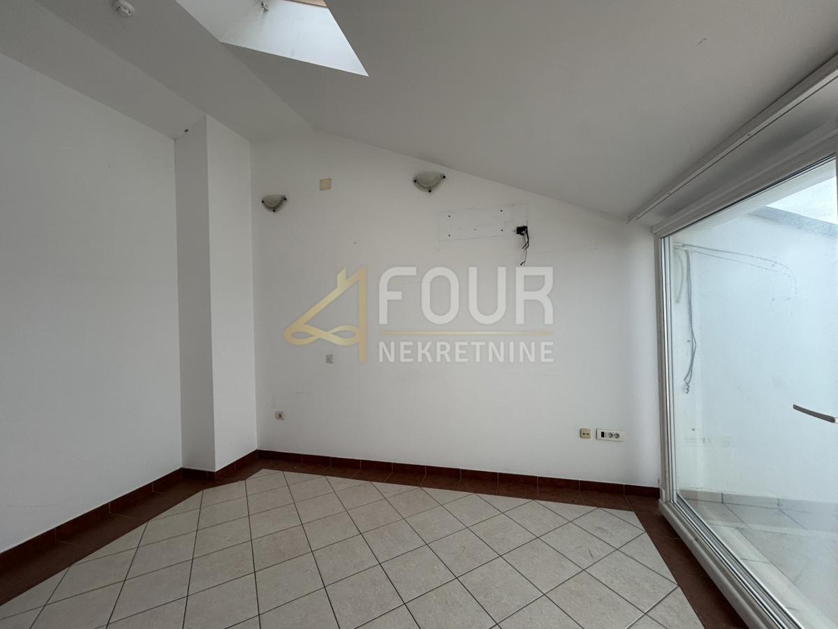 Novi Vinodolski, 158,54m2