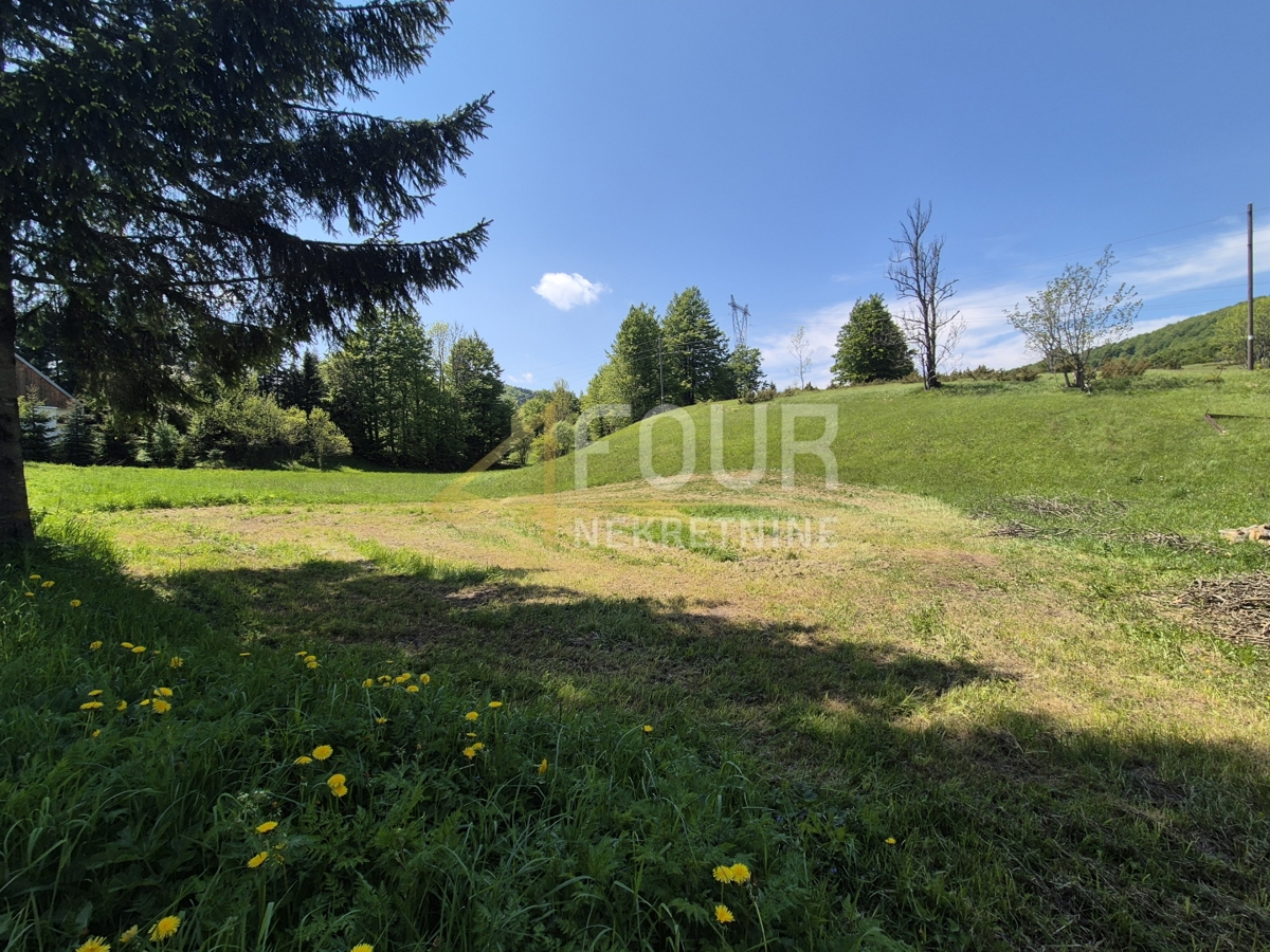 Stari Laz, Ravna Gora, 1.071m2