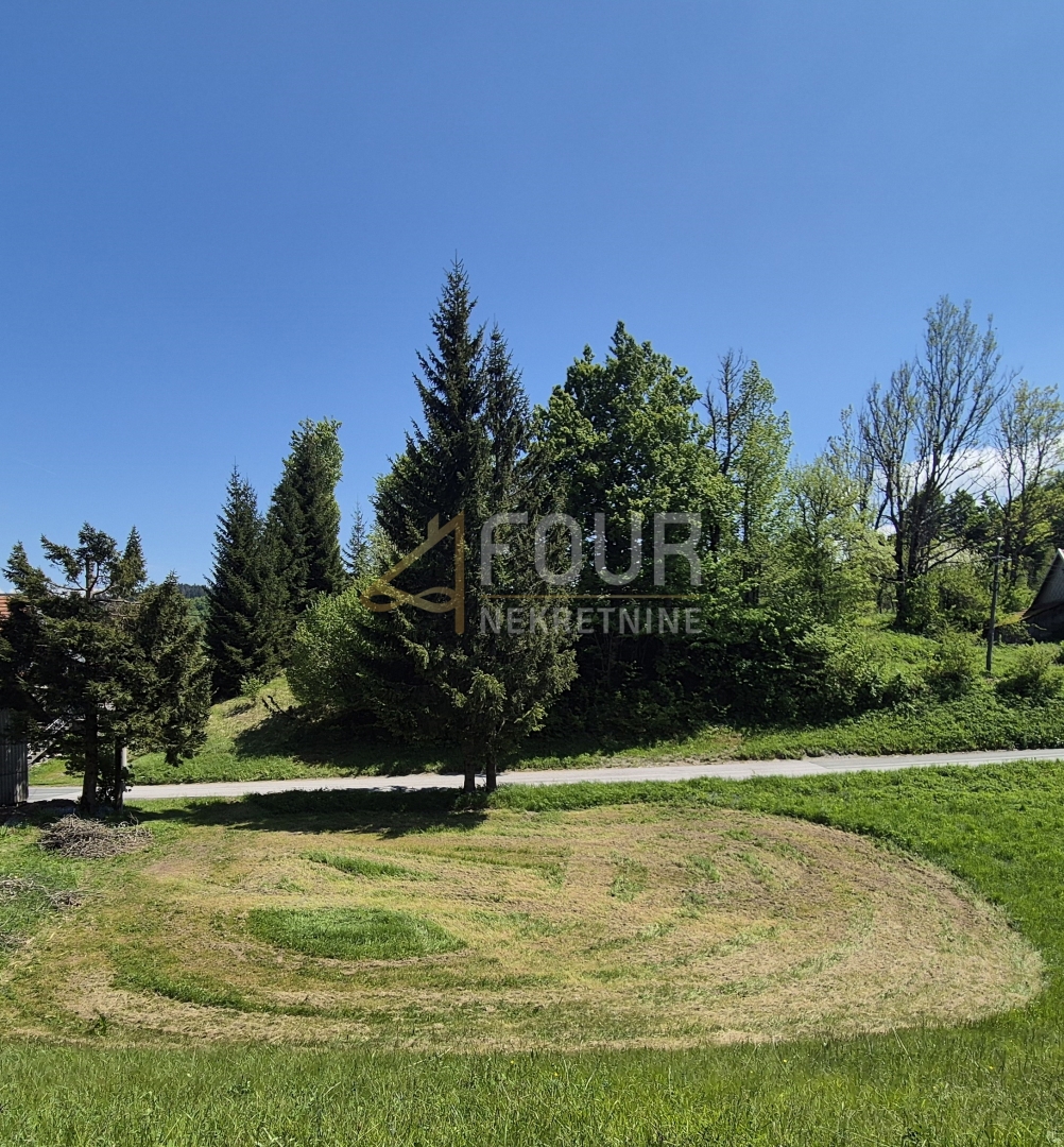 Stari Laz, Ravna Gora, 1.071m2