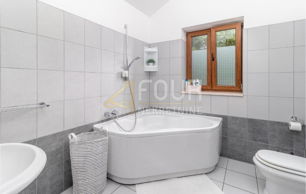 Grižane-Belgrad, Vinodolska Općina, 160m2