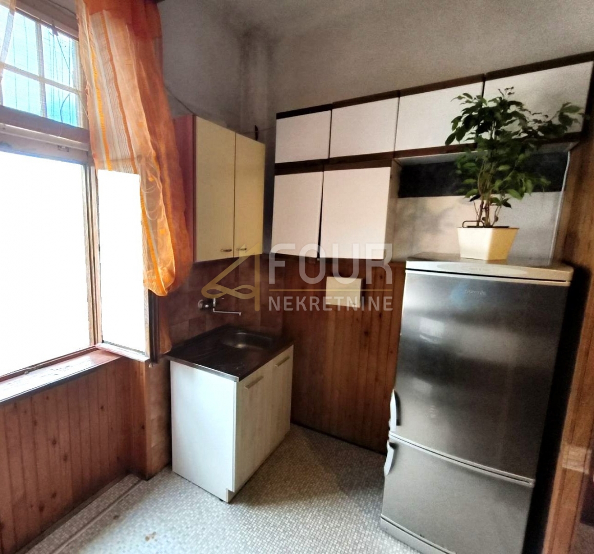Opatija - Centar, Opatija, 72,74m2