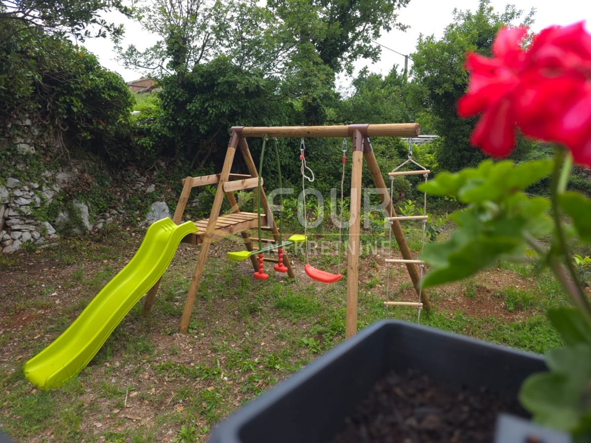 Brseč, Mošćenička Draga, 82,46m2