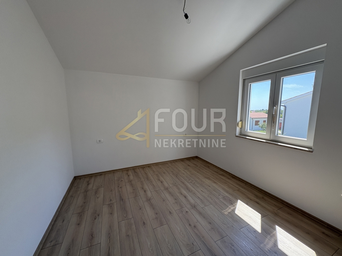 Šišan, Ližnjan, 214,15m2