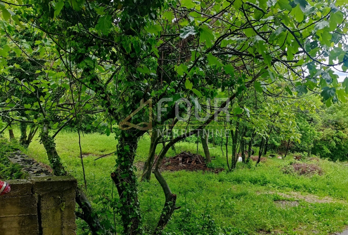 Svilno, Rijeka, 1.902m2