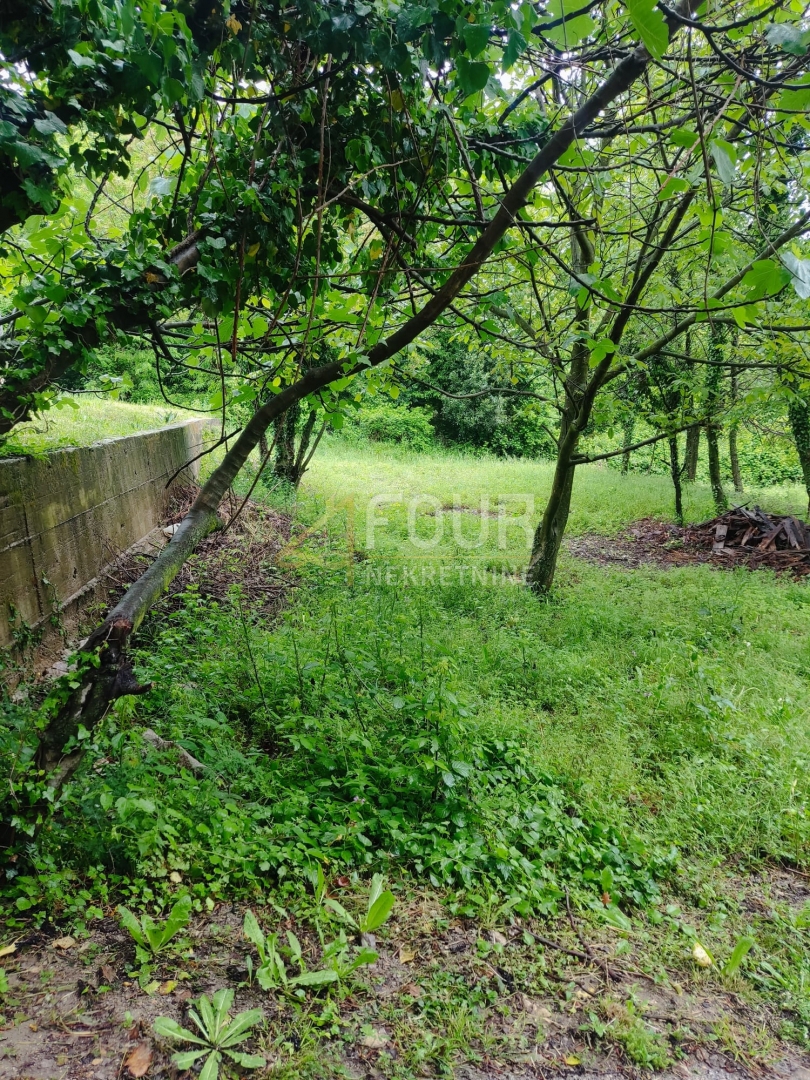 Svilno, Rijeka, 1.902m2