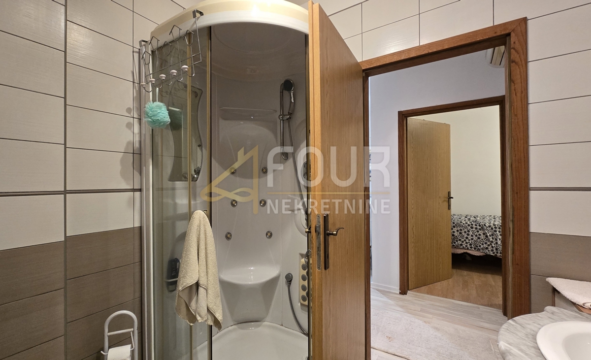 Malinska, Malinska-Dubašnica, 71,40m2