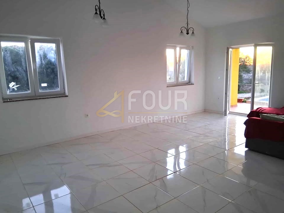 Čabrunići, Svetvinčenat, 79m2