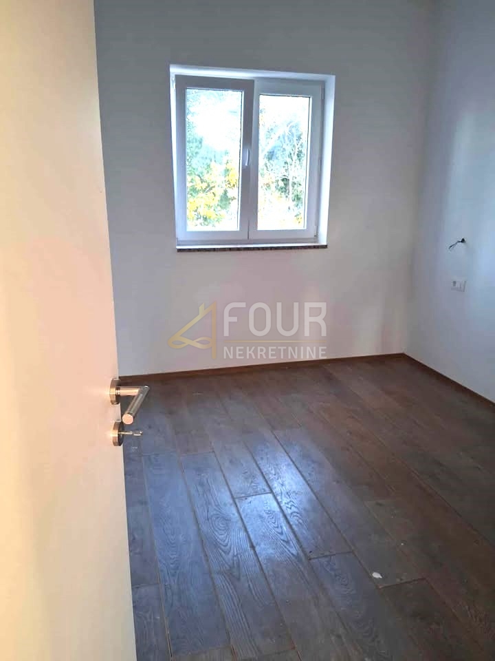 Čabrunići, Svetvinčenat, 79m2