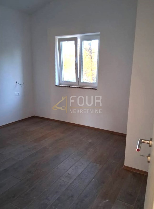 Čabrunići, Svetvinčenat, 79m2