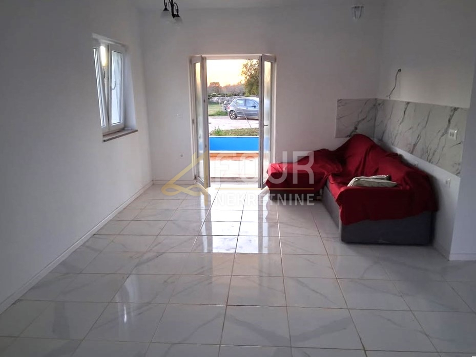 Čabrunići, Svetvinčenat, 79m2