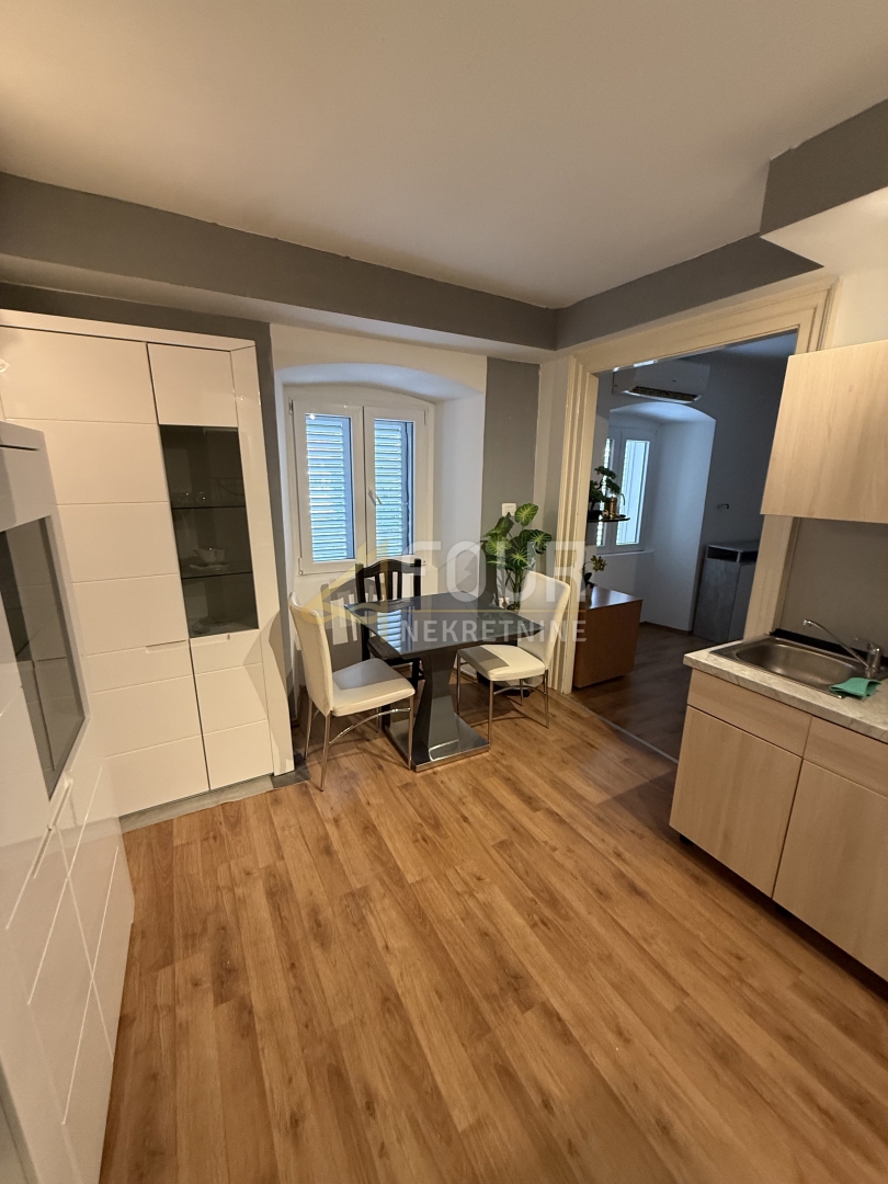 Centar, Rijeka, 53,07m2