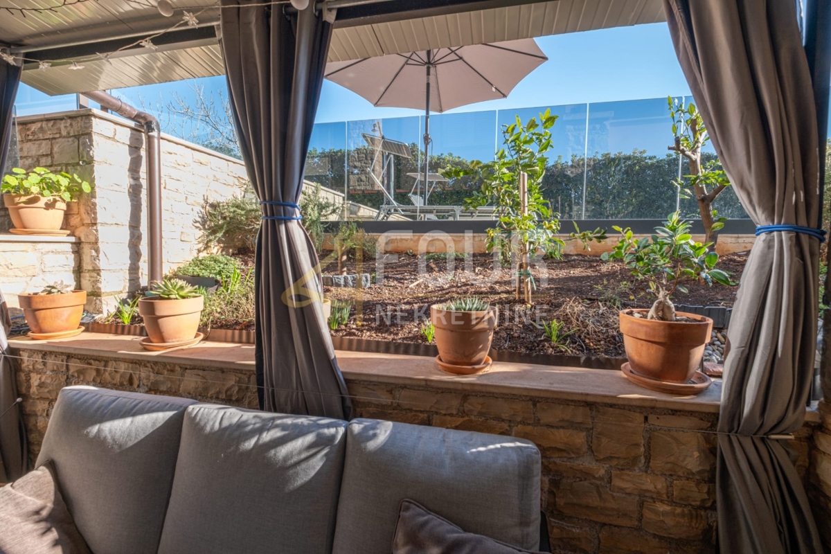 Istra, Medulin, 2s+db, terrazza