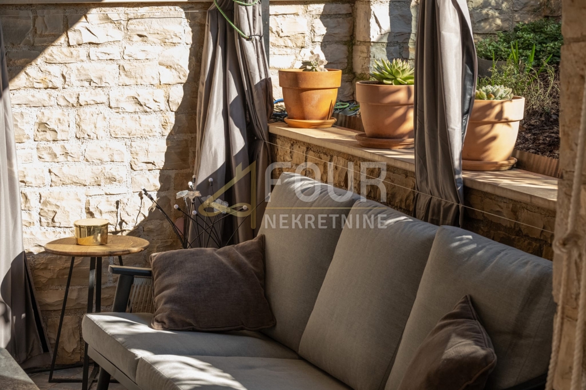 Istra, Medulin, 2s+db, terrazza