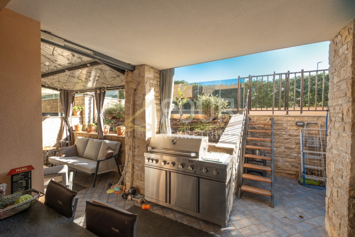 Istra, Medulin, 2s+db, terrazza