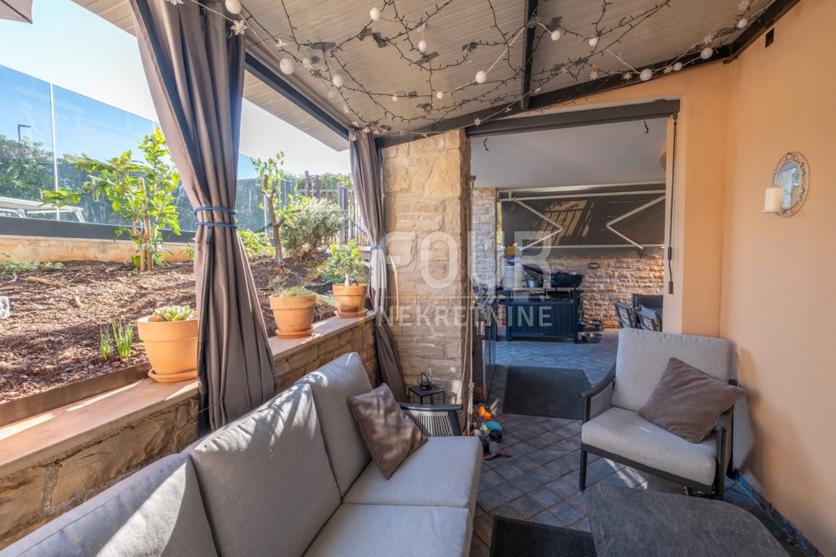 Istra, Medulin, 2s+db, terrazza