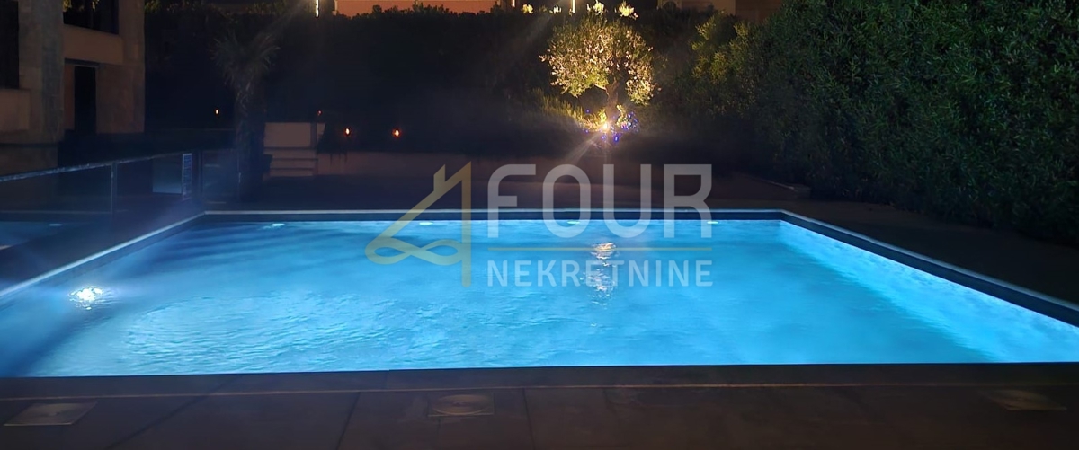 Istra, Medulin, 2s+db, terrazza