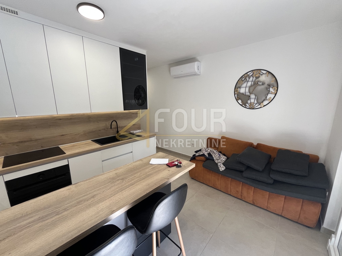 Plomin Luka, Kršan, 38,80m2