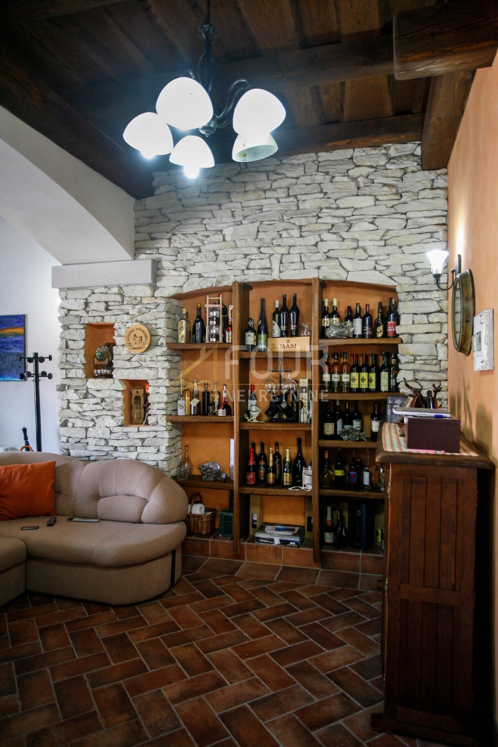 Volosko, Opatija, 245m2