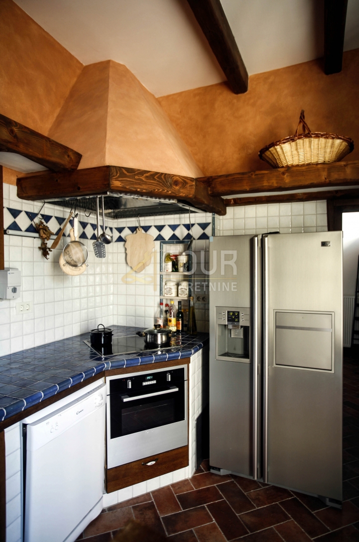 Volosko, Opatija, 245m2