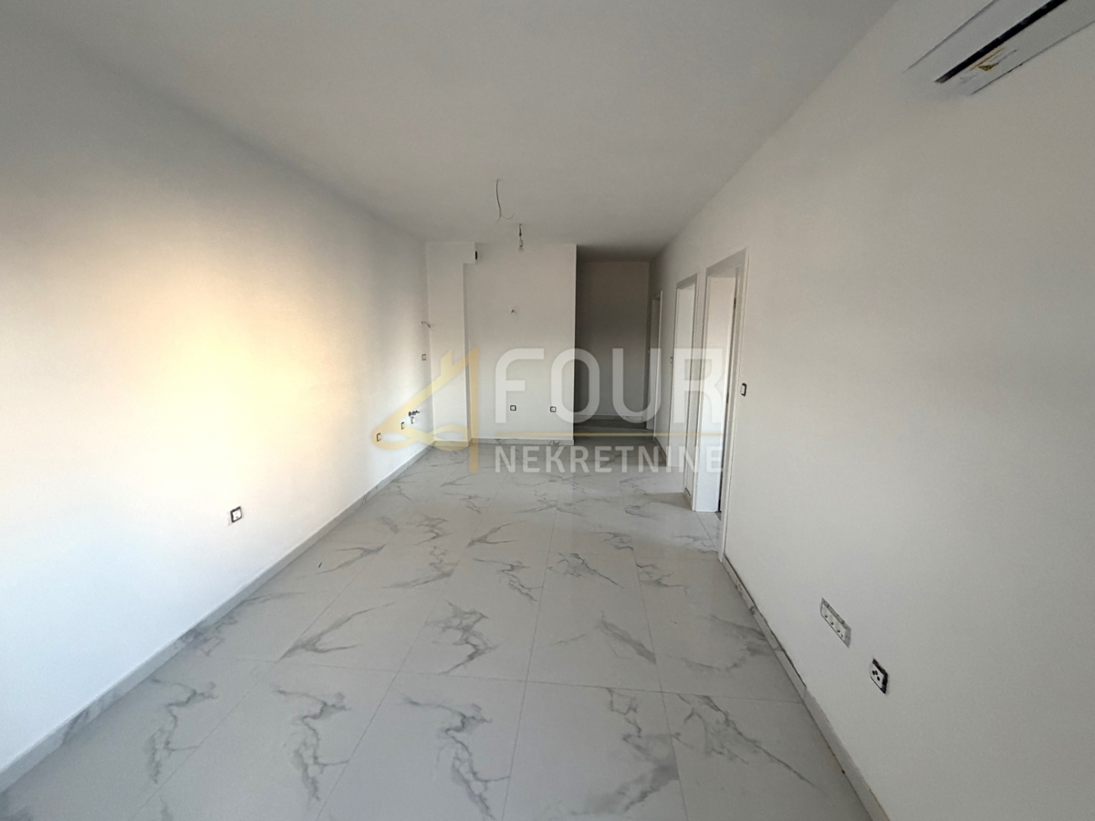 Istria, Pola, 2s+db, 51,50m2, loggia