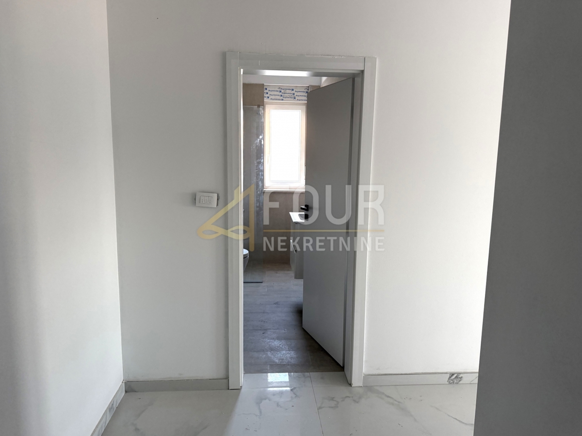 Istria, Pola, 2s+db, 51,50m2, loggia