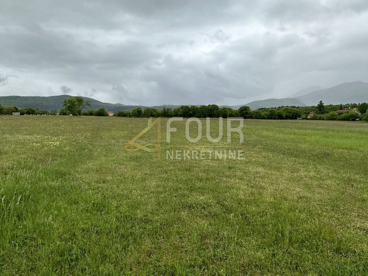 Podhum, Jelenje, 1.341m2