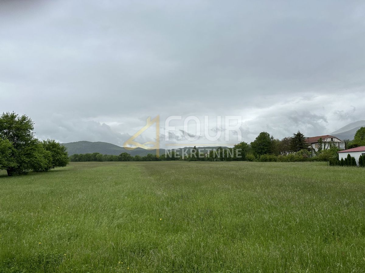 Podhum, Jelenje, 1.341m2