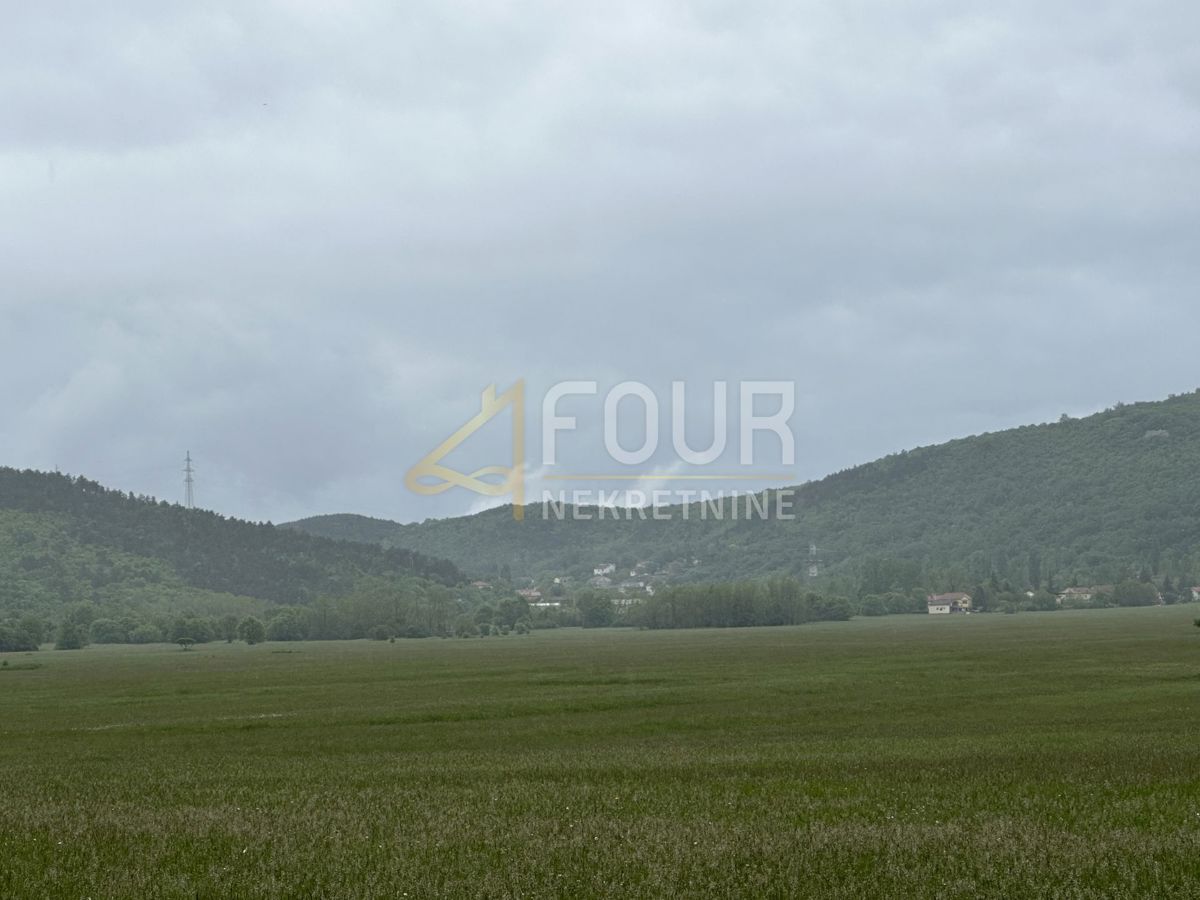 Podhum, Jelenje, 1.341m2